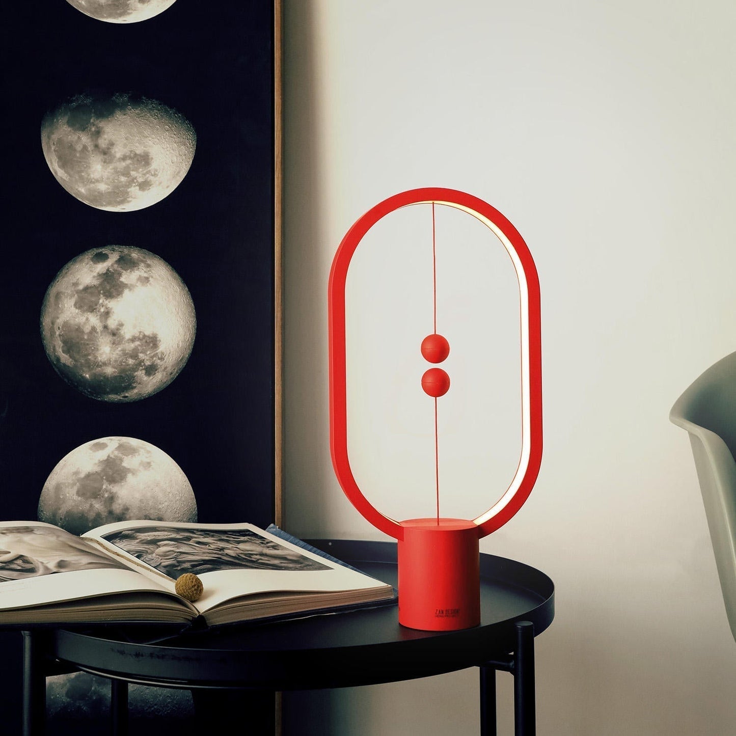 LuminaMag – Moderne Magnetische Tafellamp