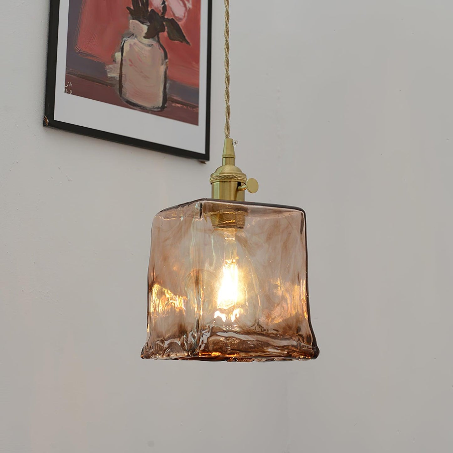 AmberHaven – Vintage Hanglamp in Bruin Glas
